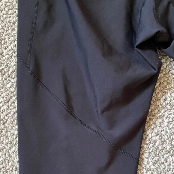 Women’s Black Power Soft Capri Leggings - Picture 6 of 6